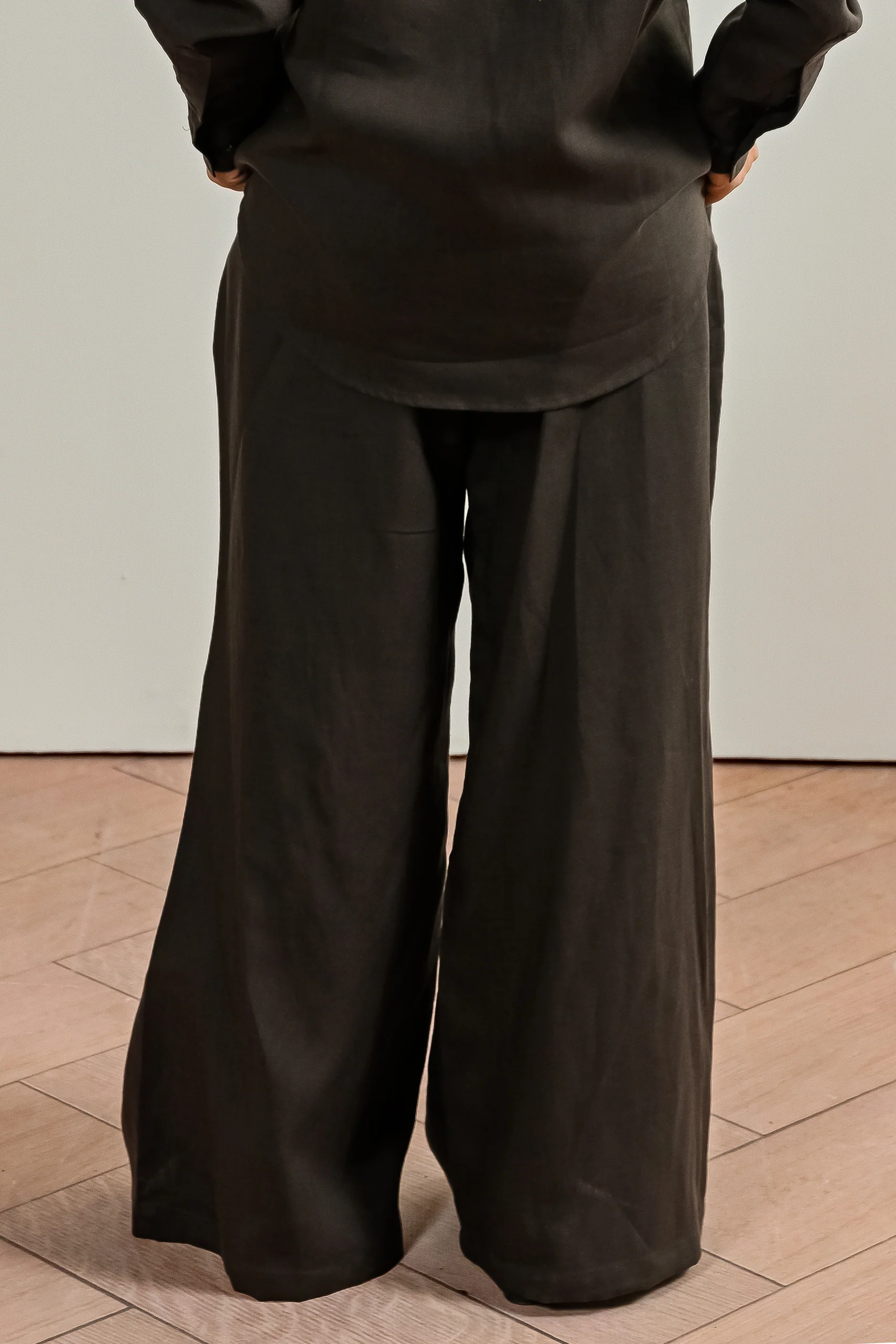 Flared Linen Trouser (WRT-05) - Image 5
