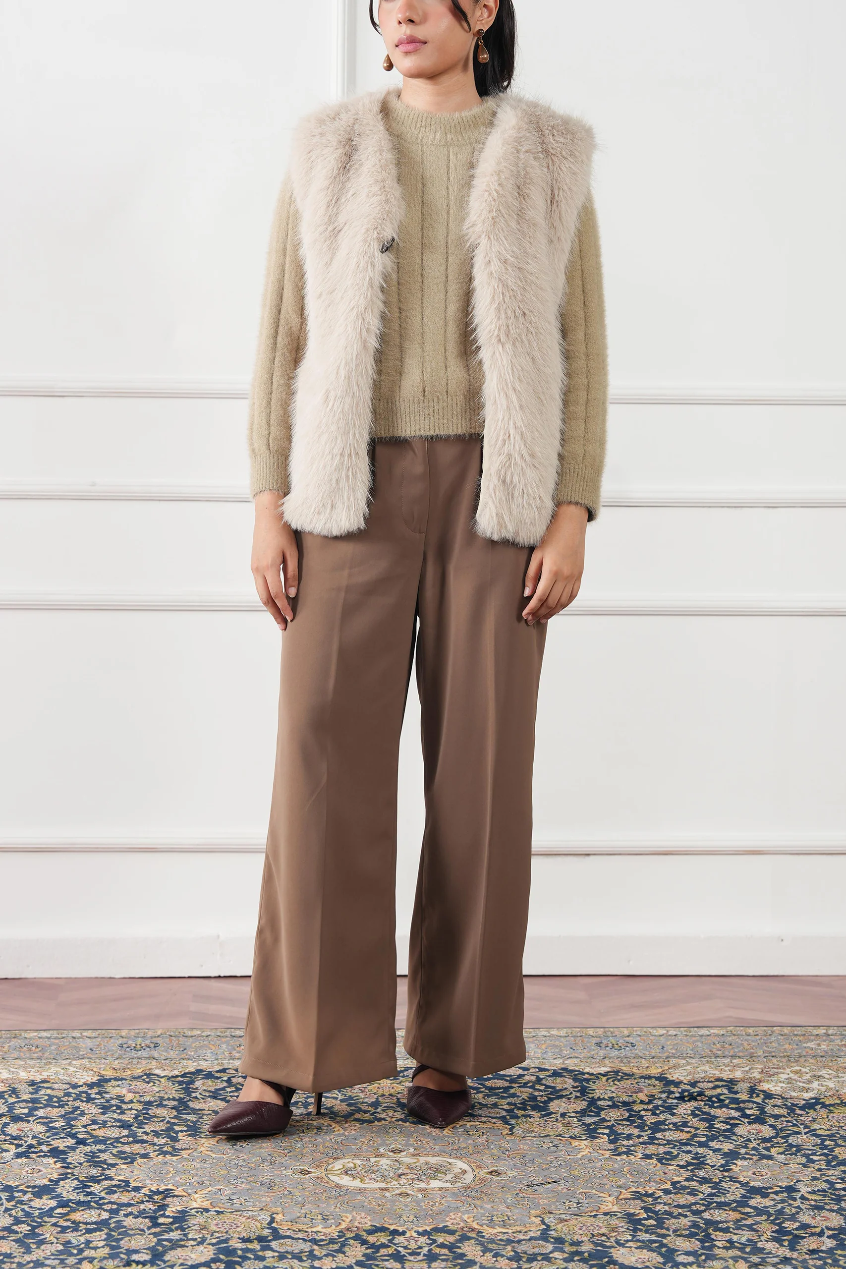 Plush Fur Gilet (WFJ-03) - Image 9
