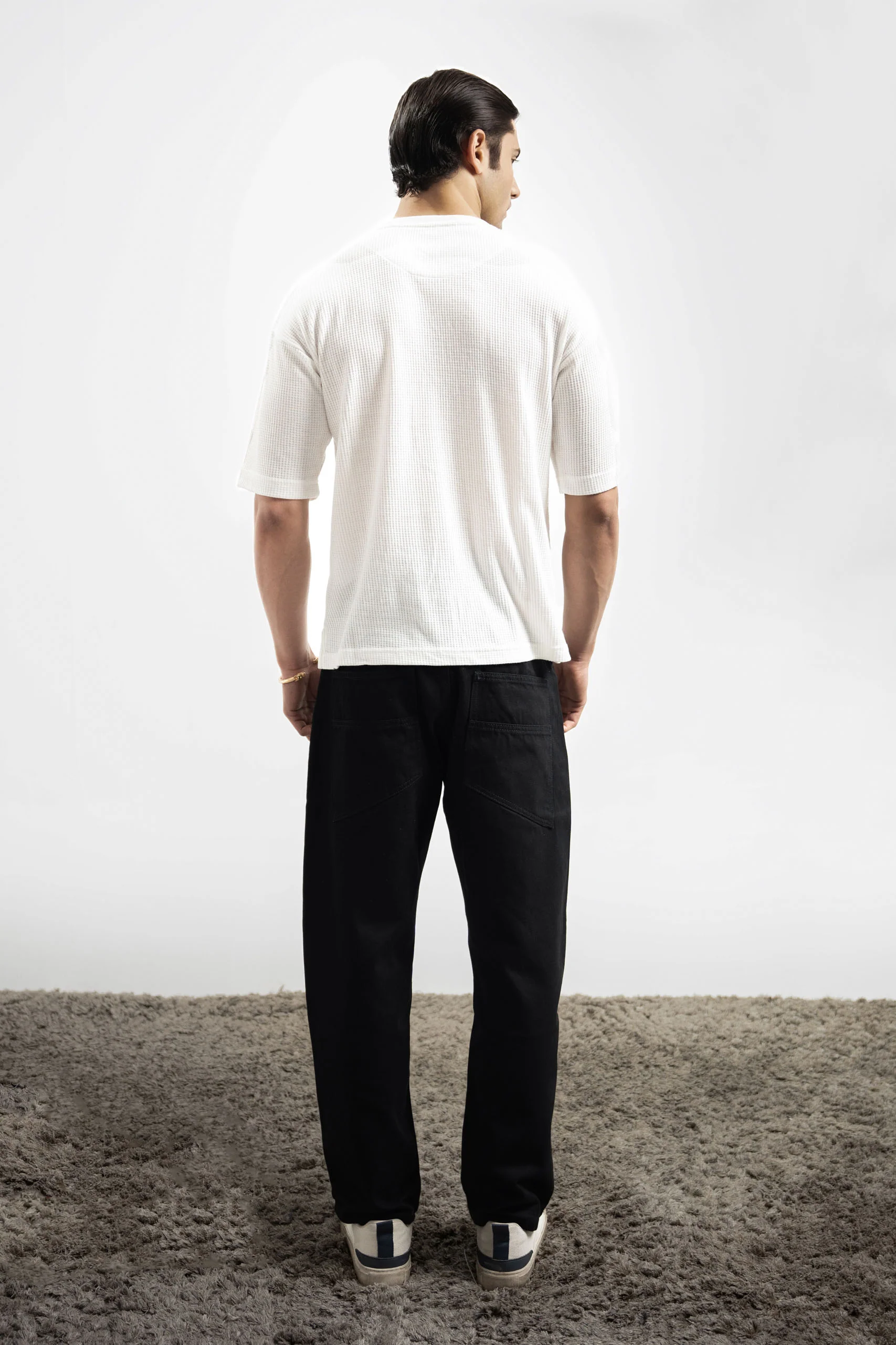 Textured Oversized Tee - White - Image 4